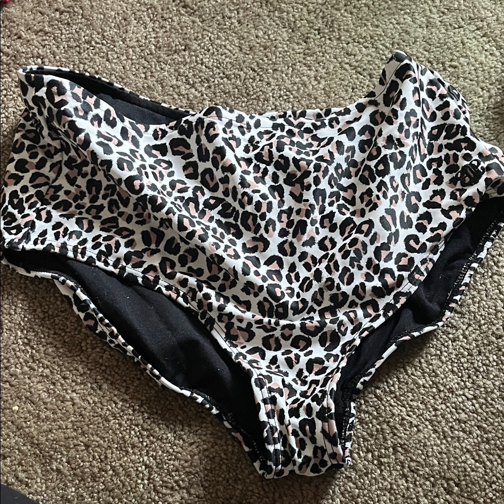 Albion swim bottom